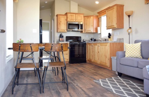 Greenehaven Casa | Rustic Retreat is your cozy sanctuary and gateway to stunning Lake Powell.