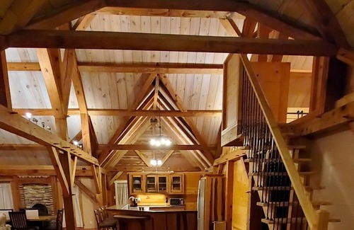 Lake Charles Casa | "Rustic Retreat" Timber Frame near Sam Houston Jones State Park & Casinos