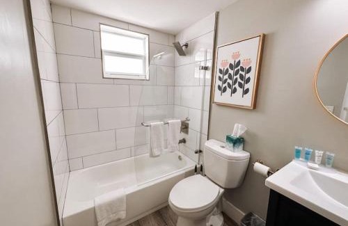 Poinciana Park Apartamento | Rustic Retreats Cozy 1BR For 4 Guests Minutes From Las Olas