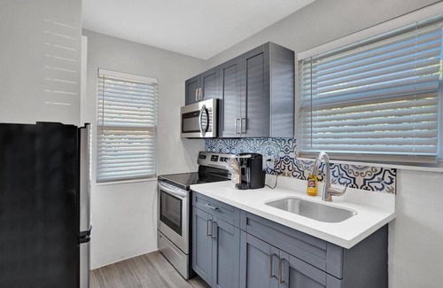 Poinciana Park Apartamento | Rustic Retreats: Beachy 1BR in the heart of Fort Lauderdale