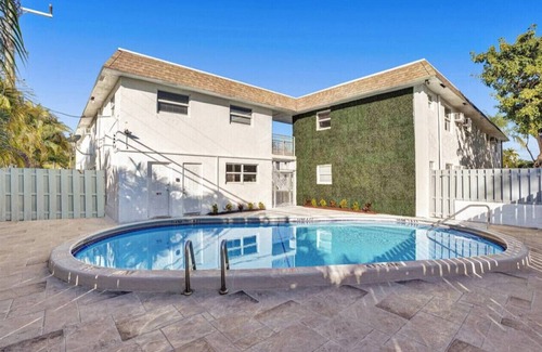 Poinciana Park Apartamento | Rustic Retreats: Beachy 1BR in the heart of Fort Lauderdale