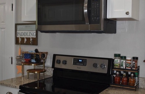 Branford Cabina | Rustic River Cabin 2-bedroom cabin in Branford near Santa Fe River