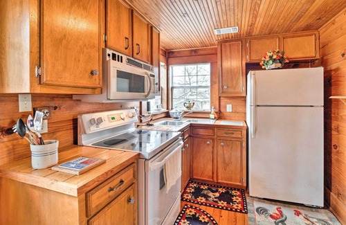 Rockdale Casa | Rustic Rockdale Home on 100 Acres: Near City Park!