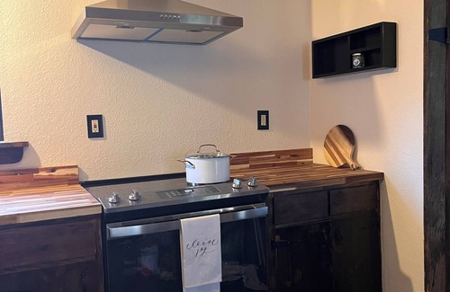 Cedarville Casa | Rustic Rural Getaway, Family & Pet Friendly