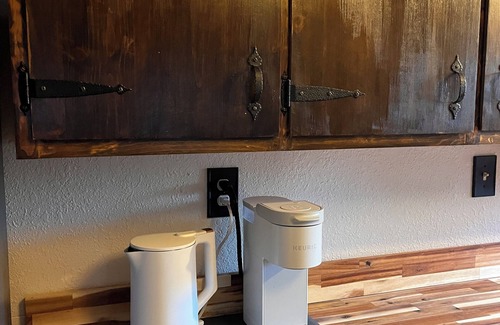 Cedarville Casa | Rustic Rural Getaway, Family & Pet Friendly