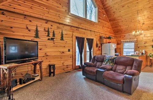 Sevierville Casa | Rustic Sevierville Cabin with Covered Porch!