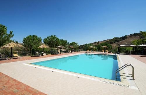Landro Casa | Rustic Sicilian Retreat with Spa