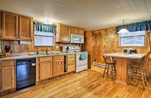 Umber View Heights Cabina | ¡NUEVO! Stockton Lake Cabin, Half Mile to Boat Ramp!