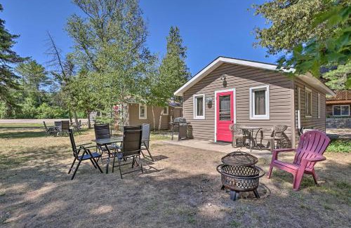 Suttons Bay Casa | Rustic Suttons Bay Cottage Shared Dock and Fire Pit