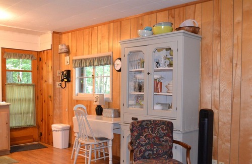 Higgins Lake Cabina | Rustic Up North Cabin very close to Higgins Lake