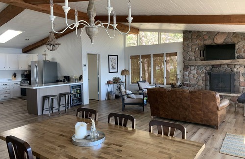 Pequot Lakes Cabina | Rustic Up North on Big Water