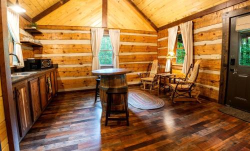 Allegheny Mountains Casa | Rustic Wooden Cabin with Hot-tub in Riverton, West Virginia