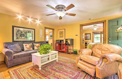Skyland Cabina | ¡NUEVO! Arden 2BR Cabin w / hermosas vistas!