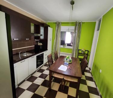 Pozega Apartamento | Rustica Nocte Home apartman