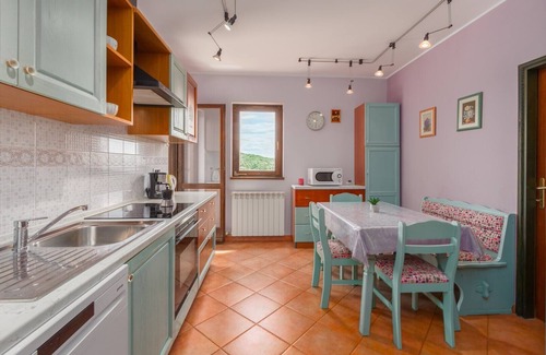 Vrsar Apartamento | Rustical Apartment Dora with balcony and private parking