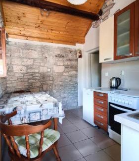 Zrnovo Apartamento | Rustical Apartment