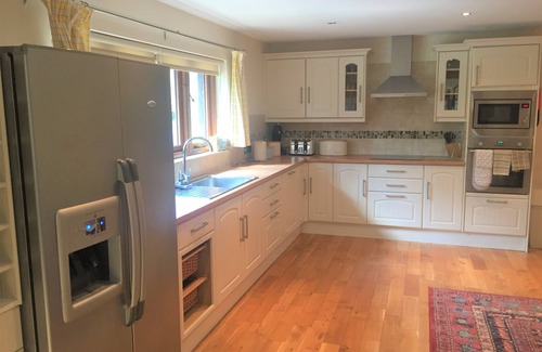 Thursford Casa | Ruston Lodge, una nueva construcción de estilo lodge propiedad establecida en un entorno rural tranquilo