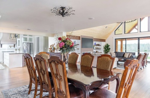 Lincoln Parish Casa | RUSTON LUXURIOUS, SPACIOUS, PEACEFUL RETREAT for Groups, Families, Events, 5 Bed