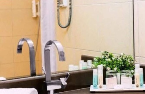 Jaffa Hotel | Ruth Daniel Residence