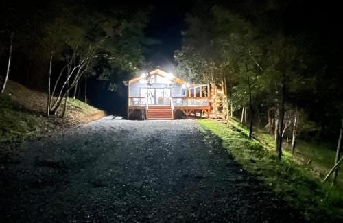 Burnsville Casa | Ruth's Place Tiny Home Retreat 1 mile to town