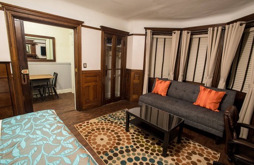 Prospect-Lefferts Gardens Historic District Casa | Lujoso dormitorio c / baño privado y entrada privada