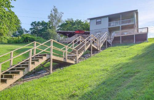 Rutledge Casa | Rutledge Hilltop Home on Cherokee Lake with Decks!