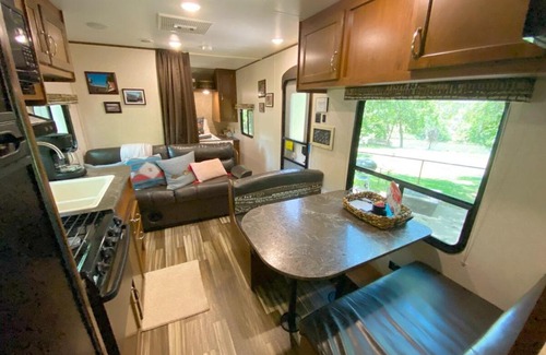 New Braunfels Casa | Rv Adventure - River Access - Float, Swim, Fish!