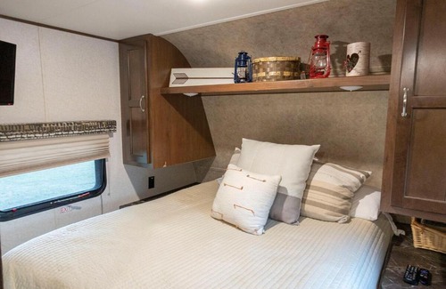 New Braunfels Casa | Rv Adventure - River Access - Float, Swim, Fish!