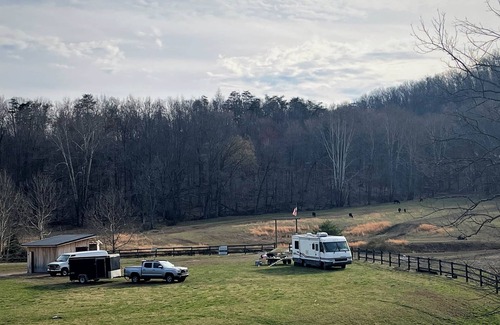 Clay City Alquiler De RV | RV Campground at The Holler #5