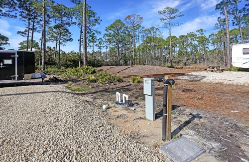Port St. Joe Alquiler De RV | RV Site Near Indian Pass, Plenty of Parking ~ One More Day