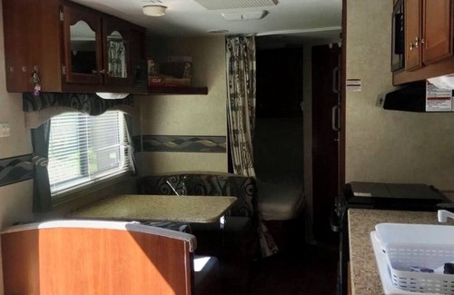 Christina Lake Alquiler De RV | RV & Site Rental in Christina Pines Campground