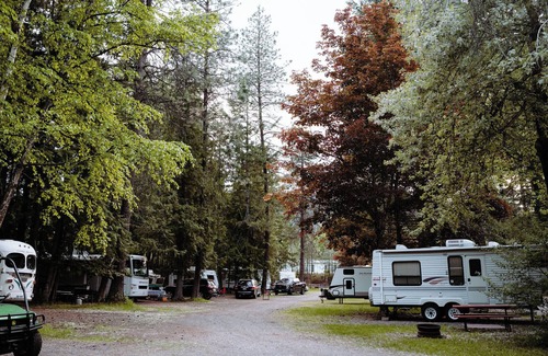 Christina Lake Alquiler De RV | RV & Site Rental in Christina Pines Campground