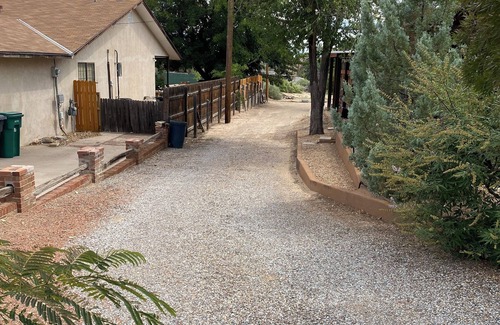 Rio Rancho Alquiler De RV | RV Space in Rio Rancho with stunning views.