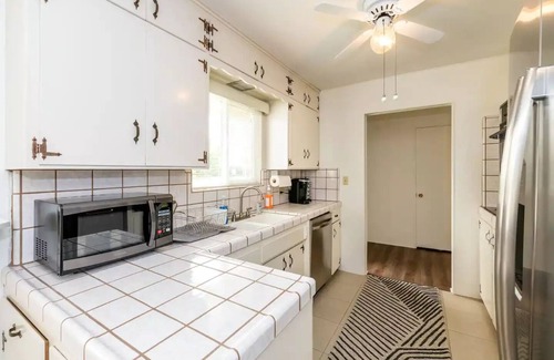 Roosevelt Casa | RV/Trailer Parking - Simple & Stylish Remodel