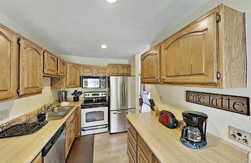 Wildernest Casa | Ryan Culch Condo 6701