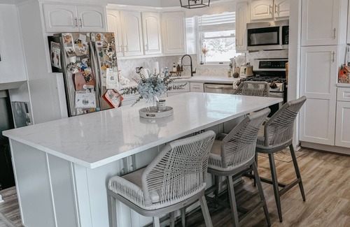 North Massapequa Casa | RYDER CUP home with heated pool down the road from all the action