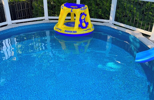 North Massapequa Casa | RYDER CUP home with heated pool down the road from all the action
