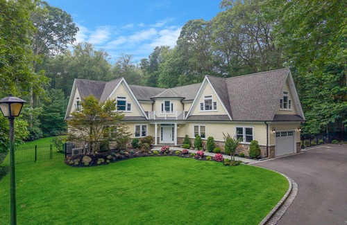 Dix Hills Casa | Ryder Cup rental 20 minutes to Bethpage Golf Course.n8 day rental for Ryder cup
