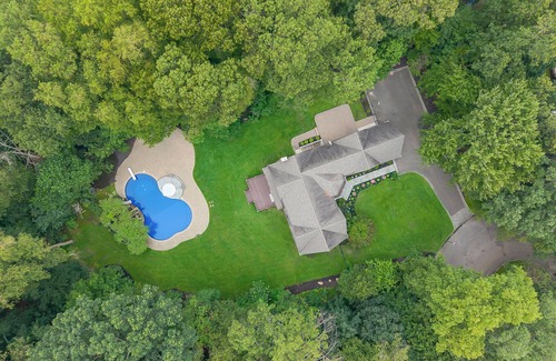 Dix Hills Casa | Ryder Cup rental 20 minutes to Bethpage Golf Course.n8 day rental for Ryder cup
