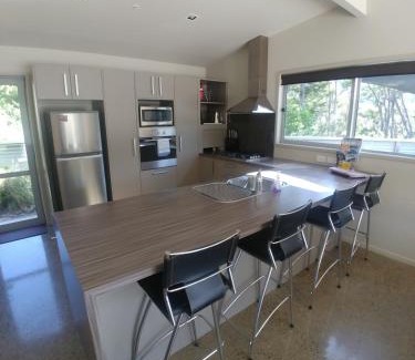 Kaiteriteri Casa | Ryder Ridge Holiday Home