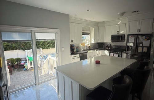 Seaford Casa | Ryder’s Cup Special! Spacious 4-bedrooms in charming Seaford with fitness & pool
