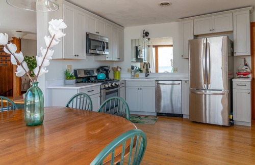 Rye Casa | Rye Beach house overlooking the ocean with NEW AIR CONDITIONING installed