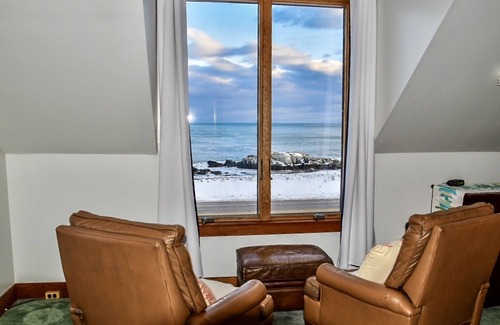 Rye Casa | Rye Beach house overlooking the ocean with NEW AIR CONDITIONING installed