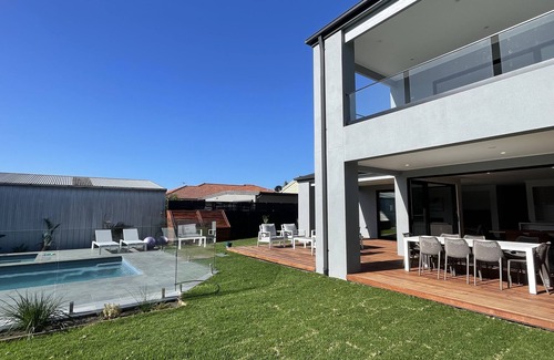 Rye Casa | Rye Beach Retreat. Pool + spa
