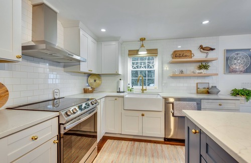 Rye Cabaña | Rye Coastal Retreat w/ Deck & Outdoor Dining