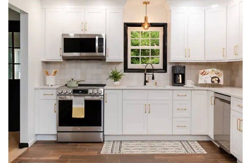 Warwick Casa | Ryerson Getaway
