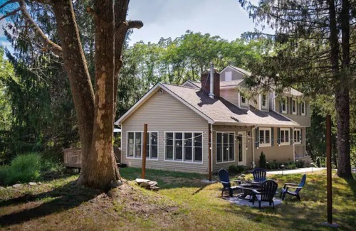 Warwick Casa | Ryerson Getaway