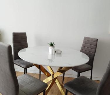 Legnica Apartamento | Rynek Golden Stay by Grafit