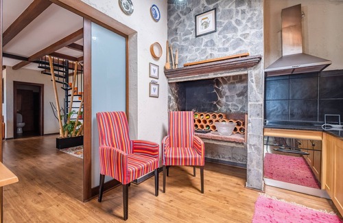 Santana Chalet De Esquí | São Jorge Cottage - By Wehost