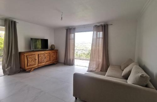 Contes Apartamento | Séjour en pleine nature, vue imprenable, jacuzzi